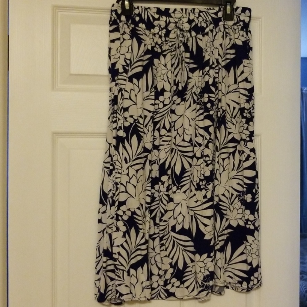 Blue printed skirt